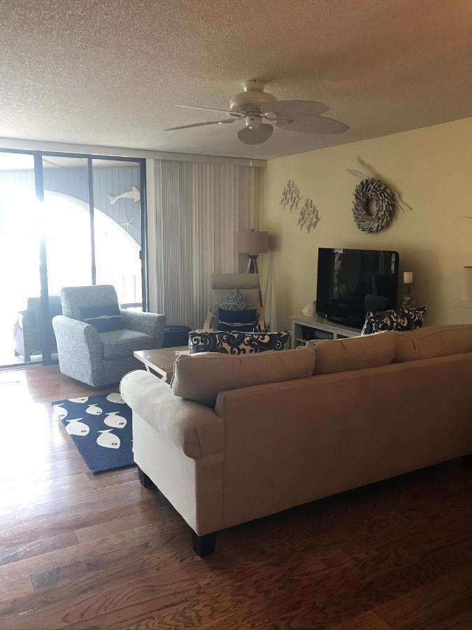 180 Ocean Hibiscus Drive Villa Butler Beach Екстериор снимка